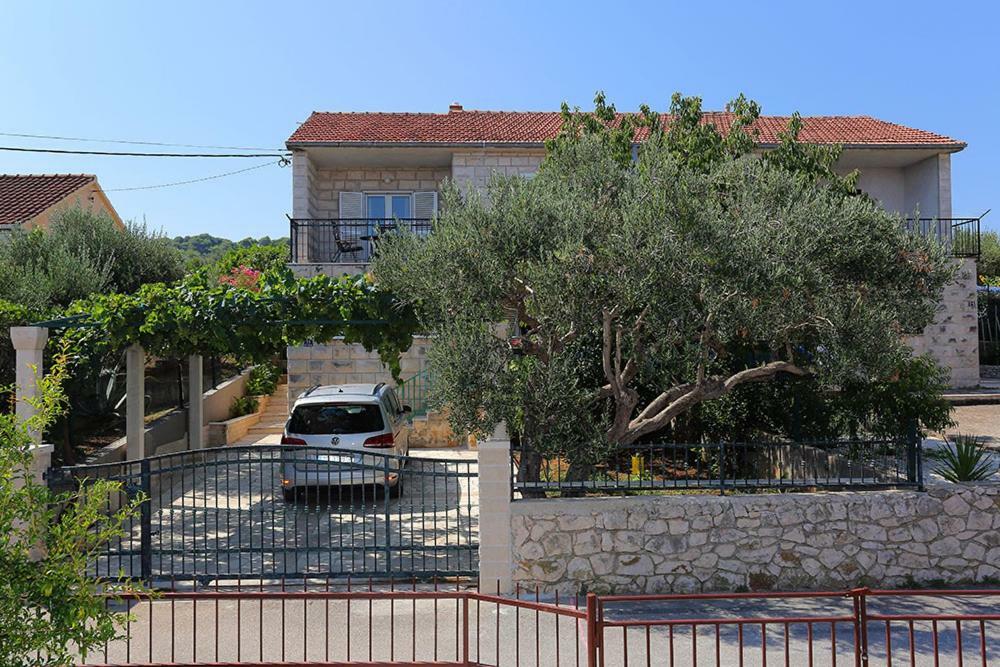 Apartments Off Supetar Zewnętrze zdjęcie